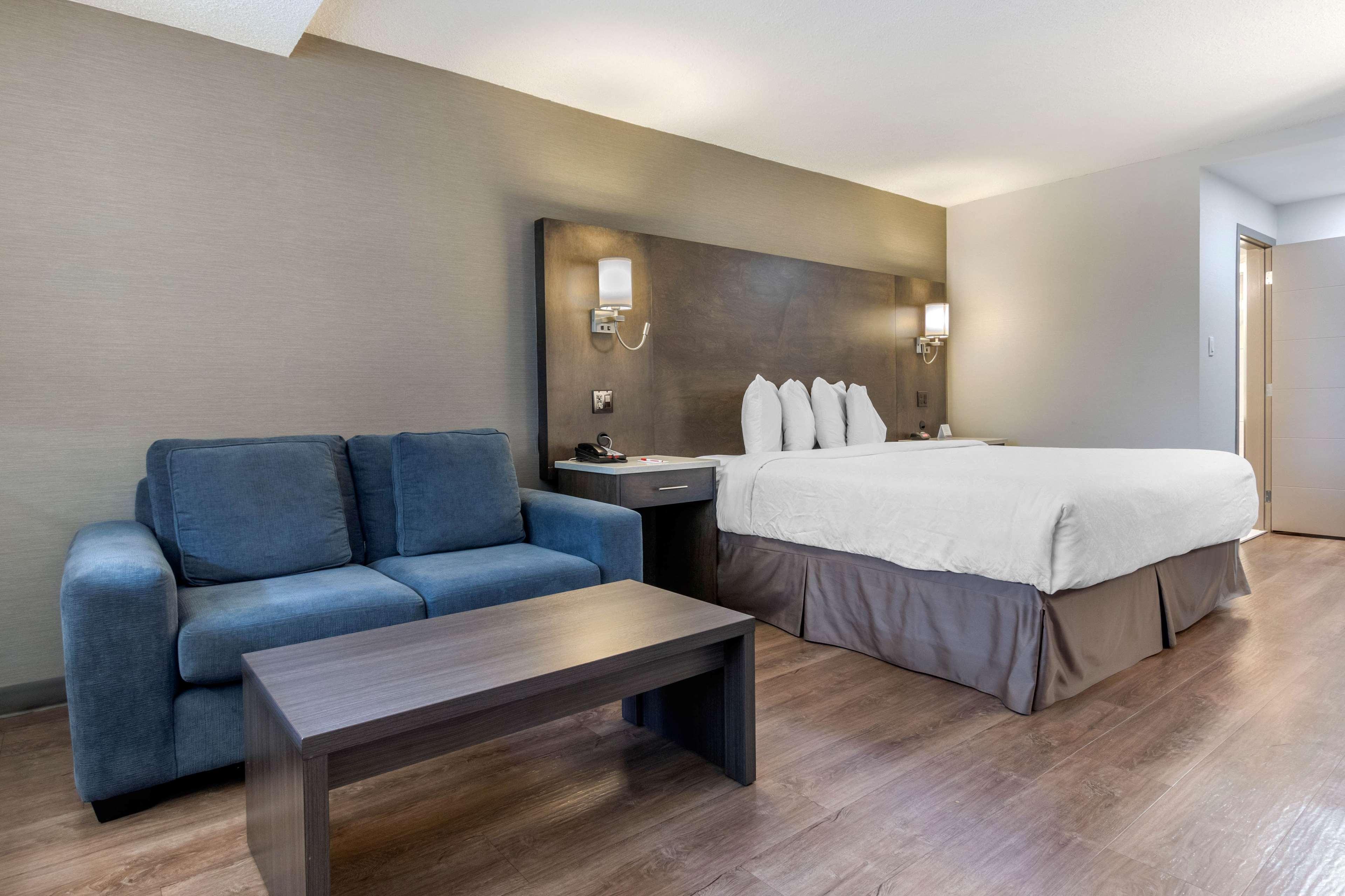 Super 8 By Wyndham Macleod Trail Calgary Hotell Eksteriør bilde